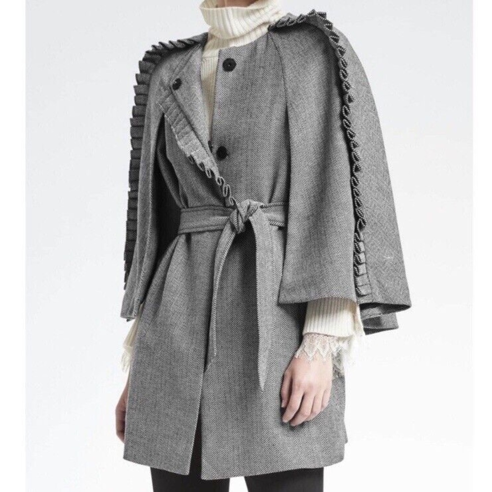 Banana Republic | Cape Coat | Black and White